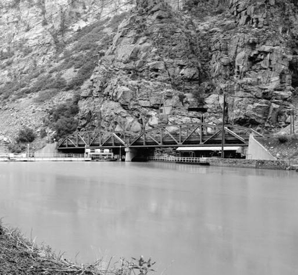 Shoshone Canyon Bridge