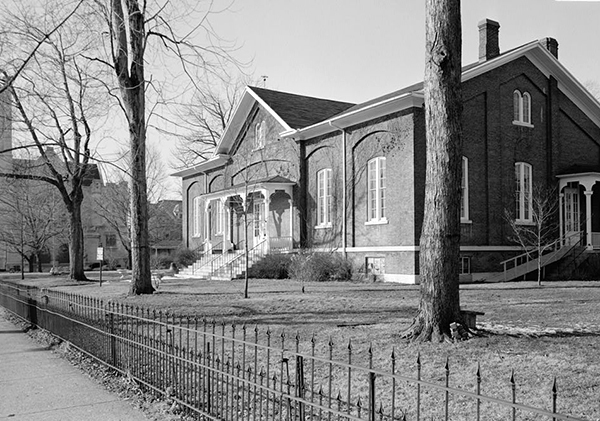 Hicksite Friends Meetinghouse/Wayne County Historical Museum