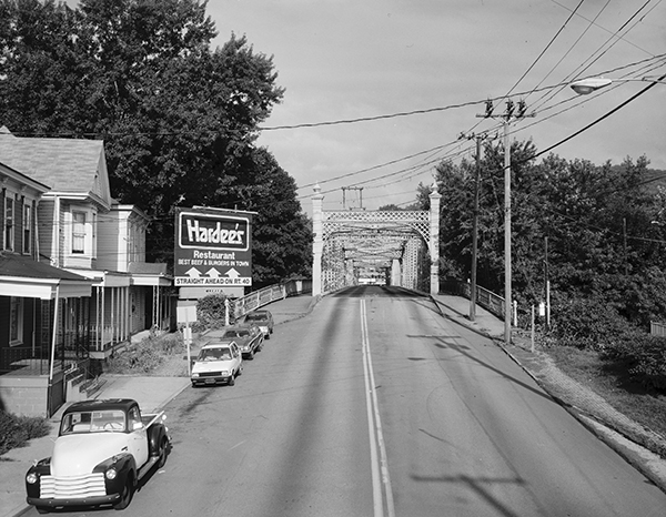 East portal of the Bridgeport Bridge