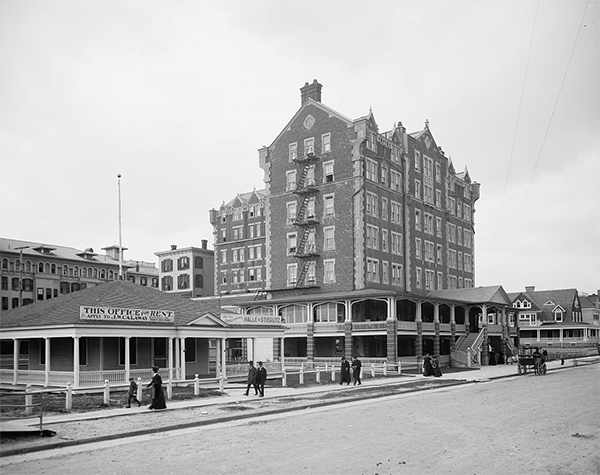 Strand Hotel