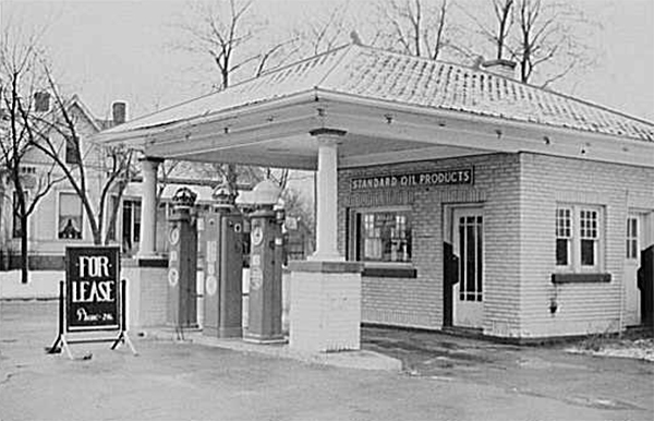 Standard Oil gas station, January 1942