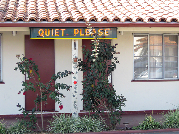 Golden Bear Motel