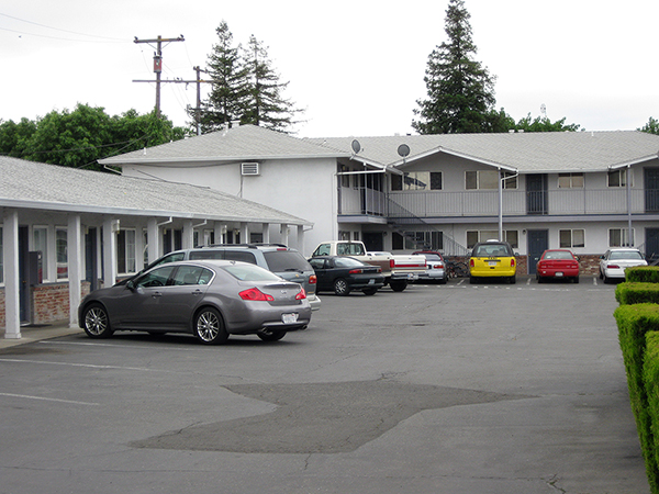 Commodore Motel