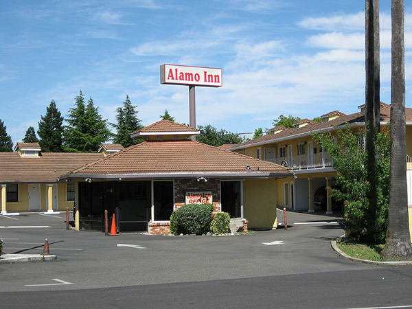 Alamo Inn