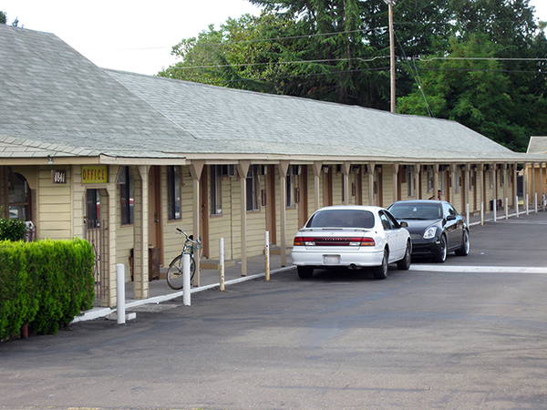 West Wood Motel