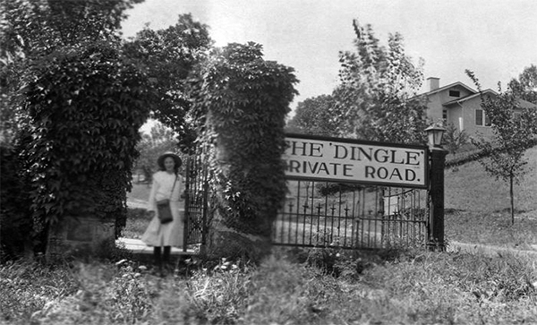 Entrance to The Dingle