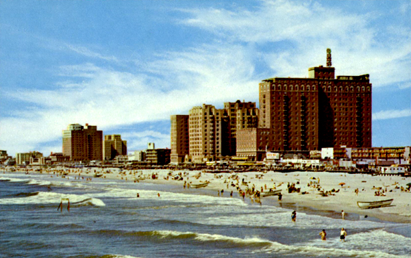 The President Hotel is the tall building on the far left.